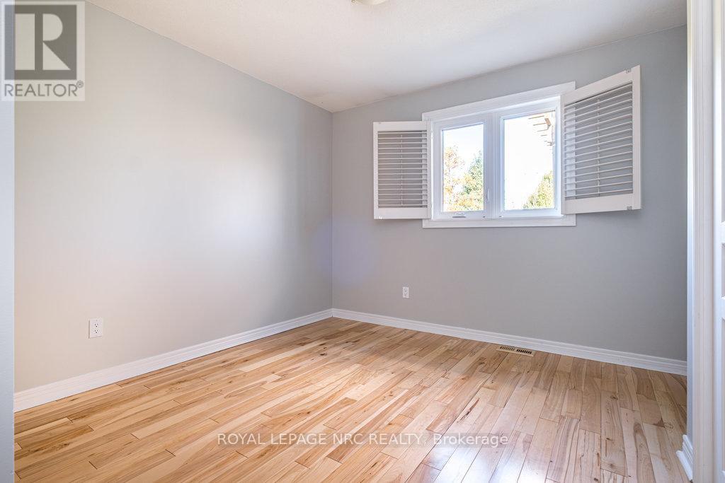 8071 Costabile Drive, Niagara Falls, Ontario  L2H 3H4 - Photo 14 - X12783294