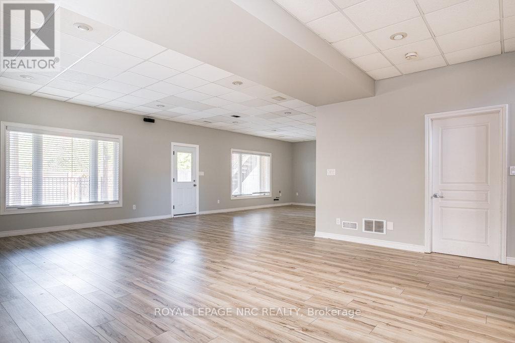 8071 Costabile Drive, Niagara Falls, Ontario  L2H 3H4 - Photo 18 - X12783294