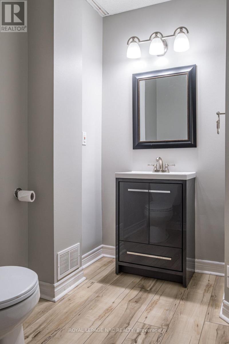 8071 Costabile Drive, Niagara Falls, Ontario  L2H 3H4 - Photo 19 - X12783294