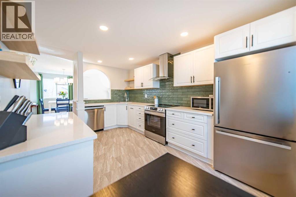 4 Cedargrove Road Sw, Calgary, Alberta  T2W 4T9 - Photo 18 - A2283112