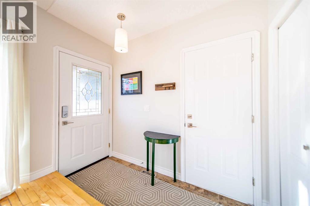 4 Cedargrove Road Sw, Calgary, Alberta  T2W 4T9 - Photo 5 - A2283112