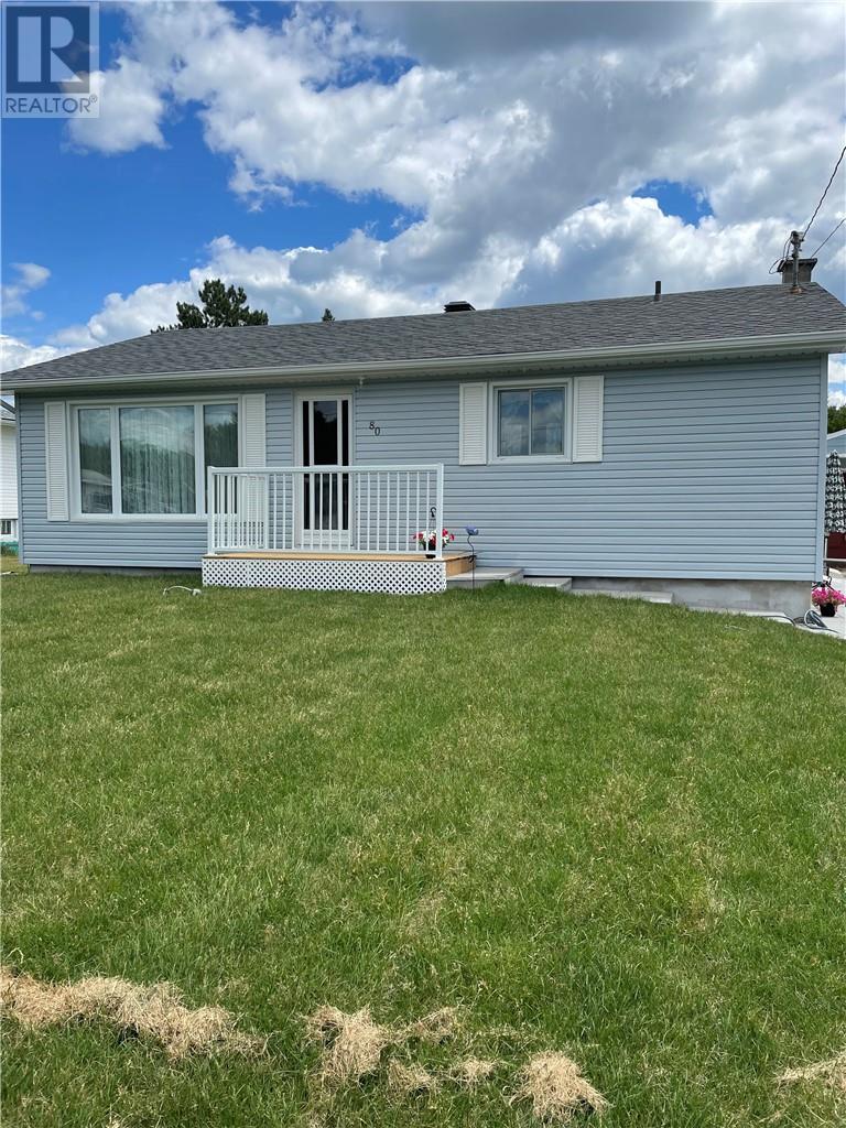 80 Sturgeon Street, Dowling, Ontario  P0M 1R0 - Photo 5 - 2126420