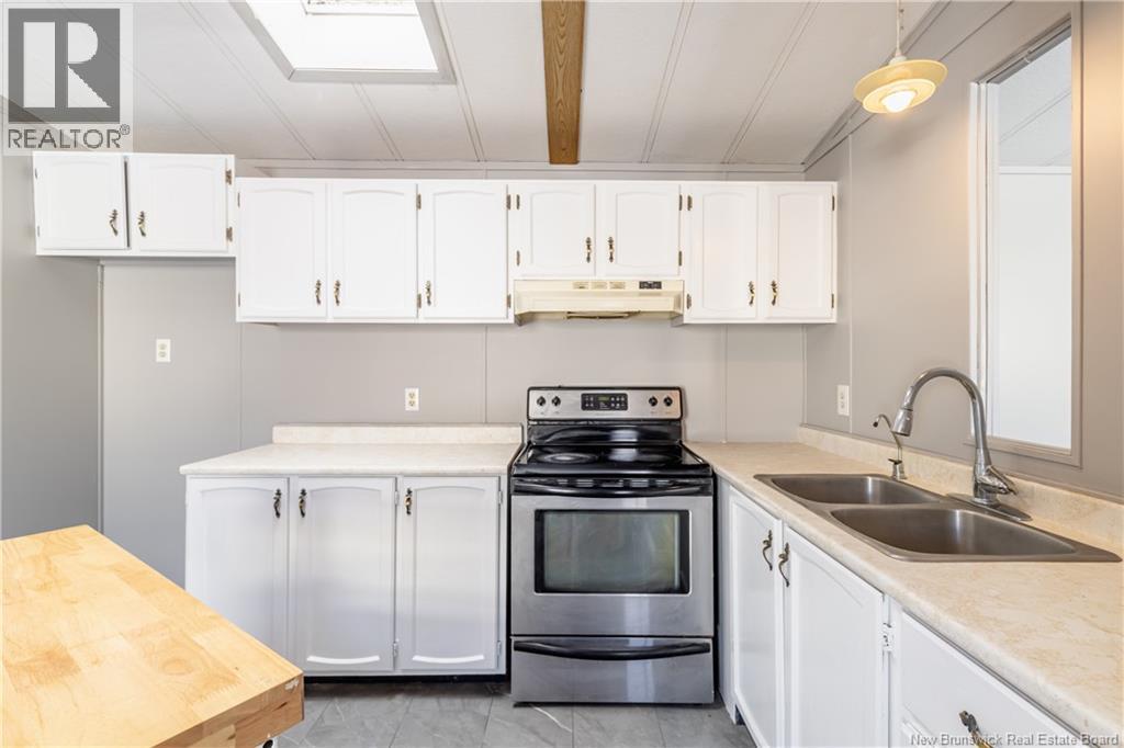 6 Roy Street, Lincoln, New Brunswick  E3B 6S6 - Photo 2 - NB132271