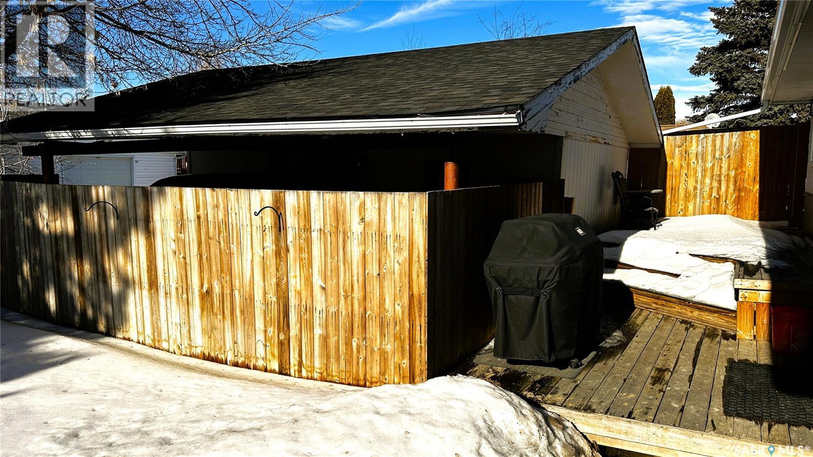 131 Dunsmore Drive, Regina, Saskatchewan  S4R 7G3 - Photo 38 - SK028325