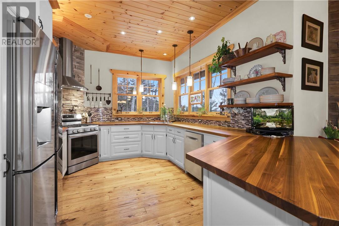 28 Beaver Pond Road, Elliot Lake, Ontario  P5A 2J7 - Photo 22 - 2126425