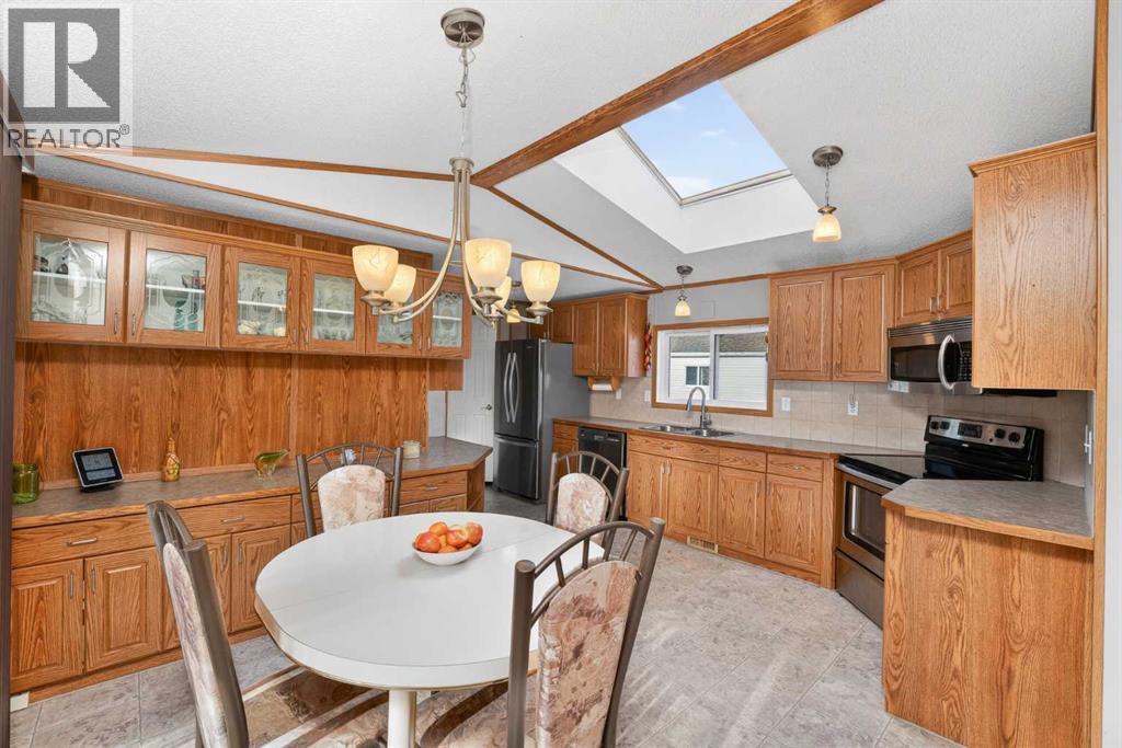 2 Doubletree Way, Strathmore, Alberta  T1P 1M8 - Photo 3 - A2285698