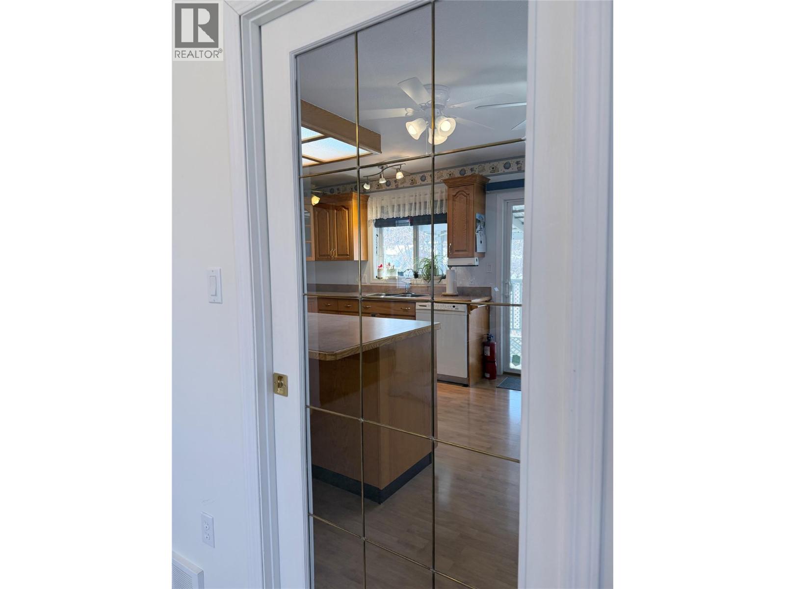 705 11th Street S, Cranbrook, British Columbia  V1C 5J8 - Photo 9 - 10375721