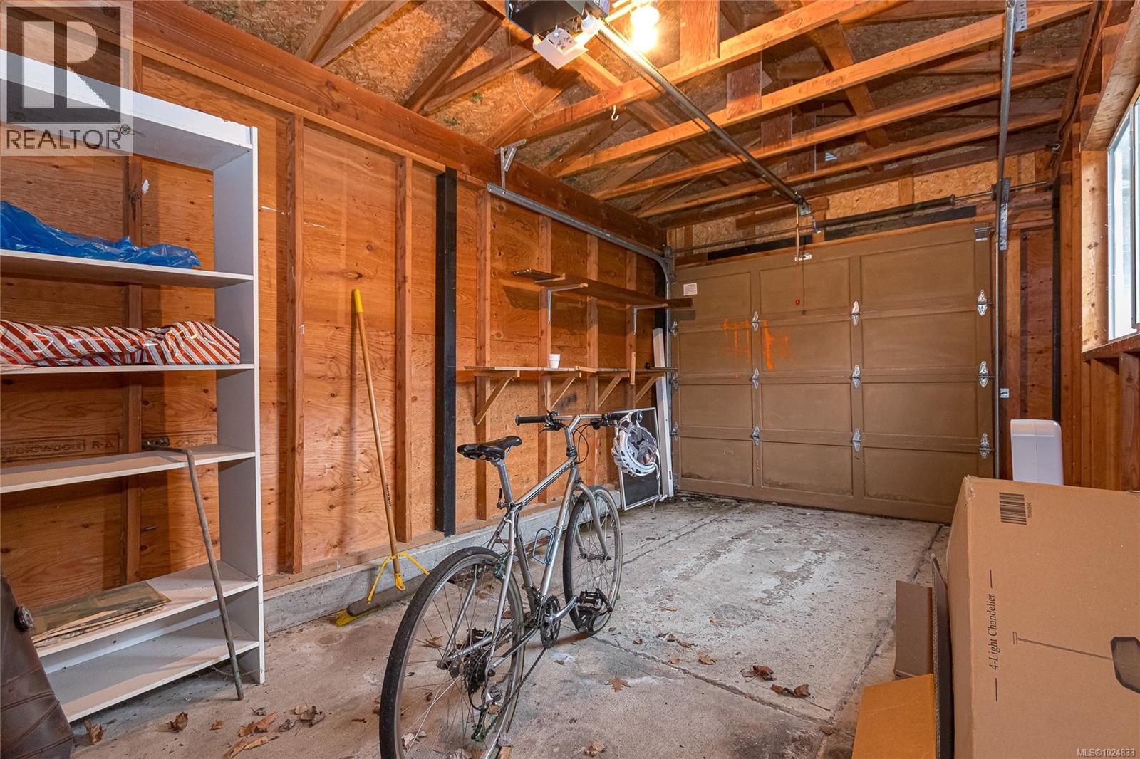 2589 Sinclair Rd, Saanich, British Columbia  V8N 1C1 - Photo 21 - 1024833