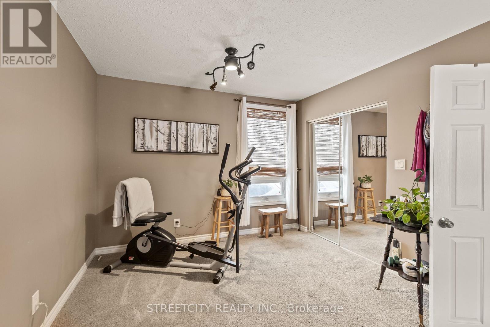 2632 Catherine Street, Thames Centre, Ontario  N0L 1G4 - Photo 13 - X12783068