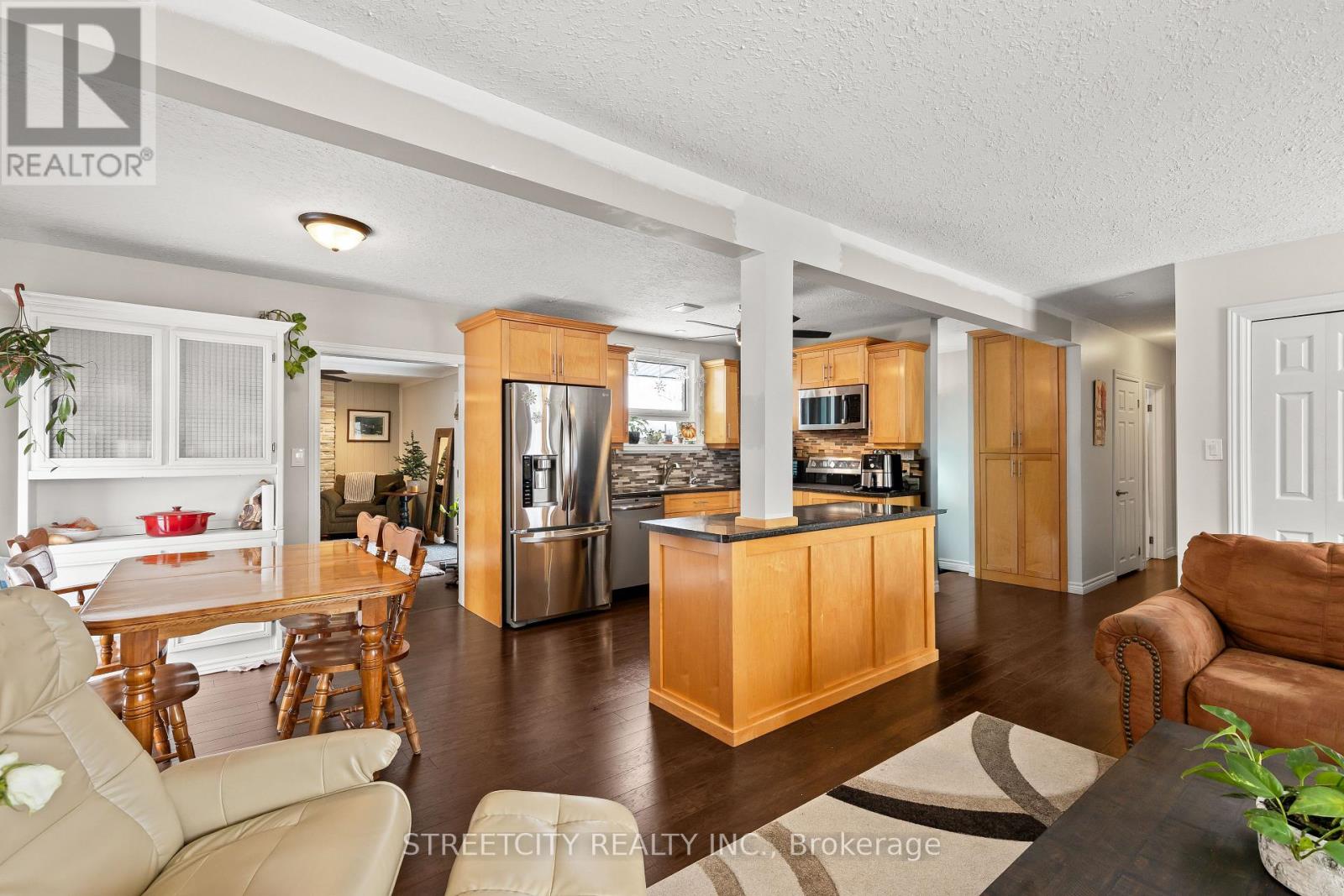 2632 Catherine Street, Thames Centre, Ontario  N0L 1G4 - Photo 5 - X12783068