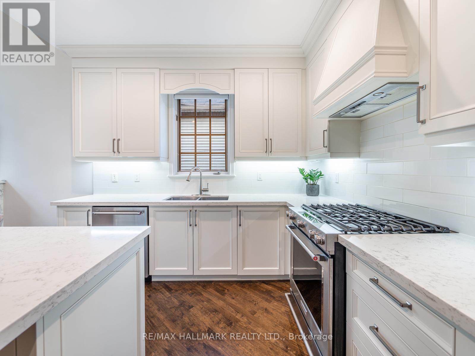 74 Macpherson Avenue, Toronto, Ontario  M5R 1W8 - Photo 13 - C12783184