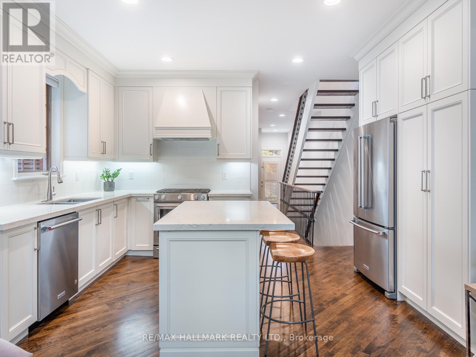 74 Macpherson Avenue, Toronto, Ontario  M5R 1W8 - Photo 14 - C12783184