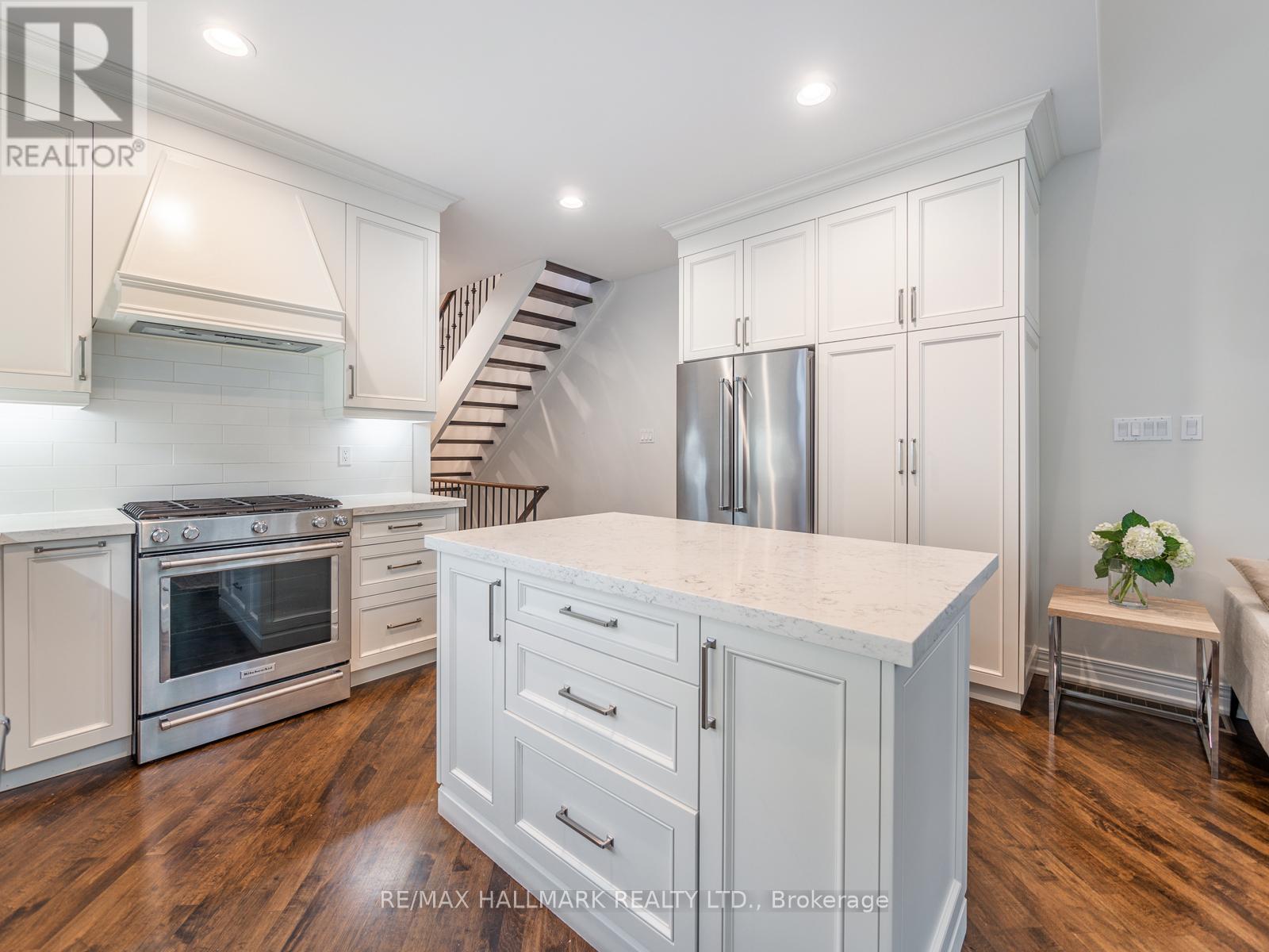 74 Macpherson Avenue, Toronto, Ontario  M5R 1W8 - Photo 15 - C12783184