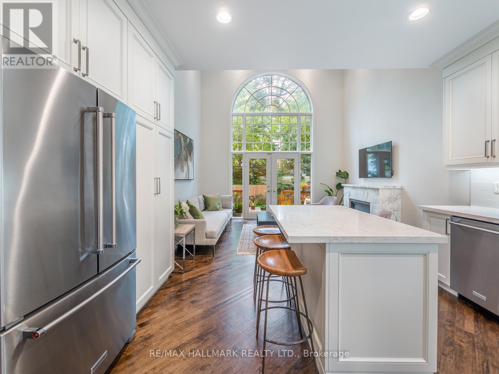 74 Macpherson Avenue, Toronto, Ontario  M5R 1W8 - Photo 17 - C12783184