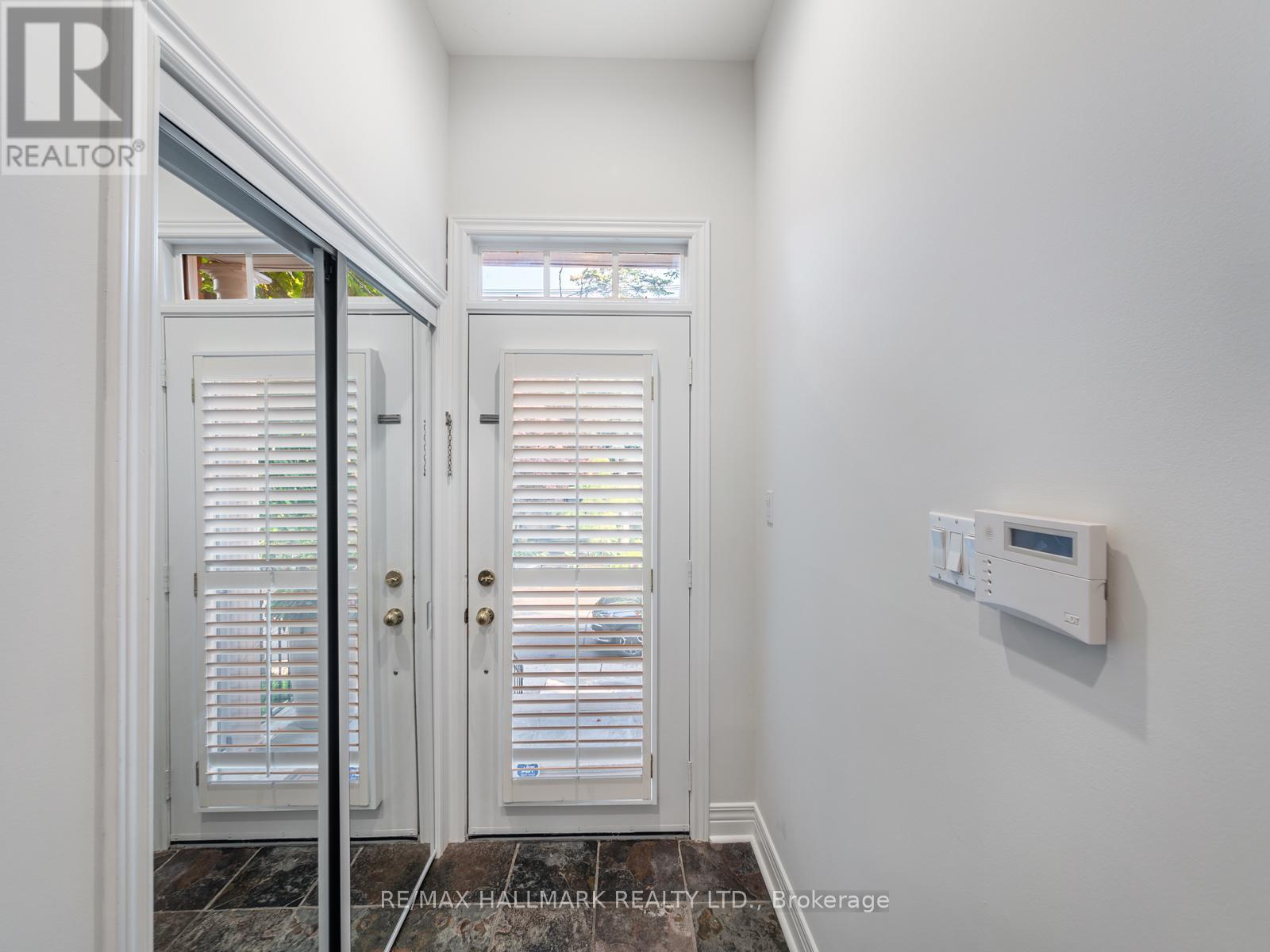 74 Macpherson Avenue, Toronto, Ontario  M5R 1W8 - Photo 3 - C12783184