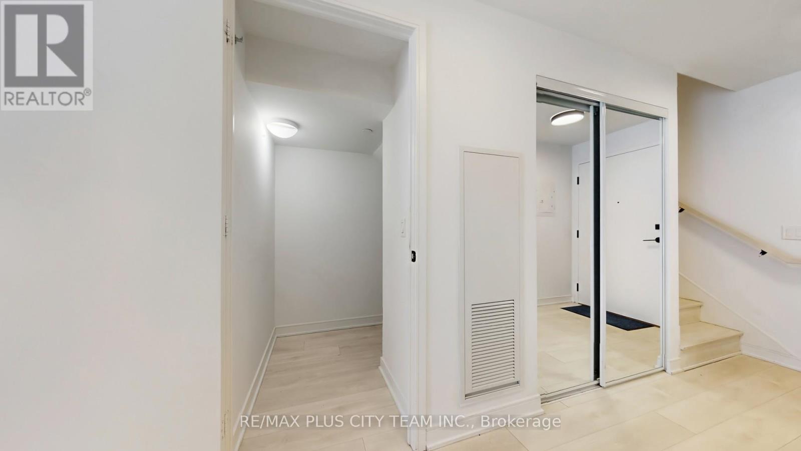 S120 - 180 Mill Street, Toronto, Ontario  M5A 0V7 - Photo 11 - C12783210