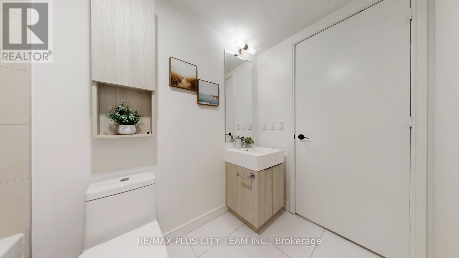 S120 - 180 Mill Street, Toronto, Ontario  M5A 0V7 - Photo 29 - C12783210