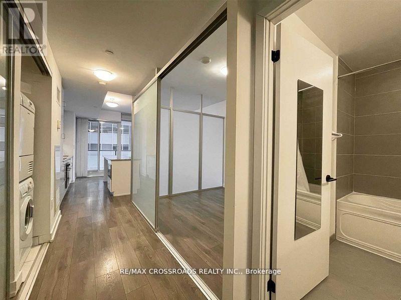 1007 - 426 University Avenue, Toronto, Ontario  M5G 1S9 - Photo 2 - C12783240