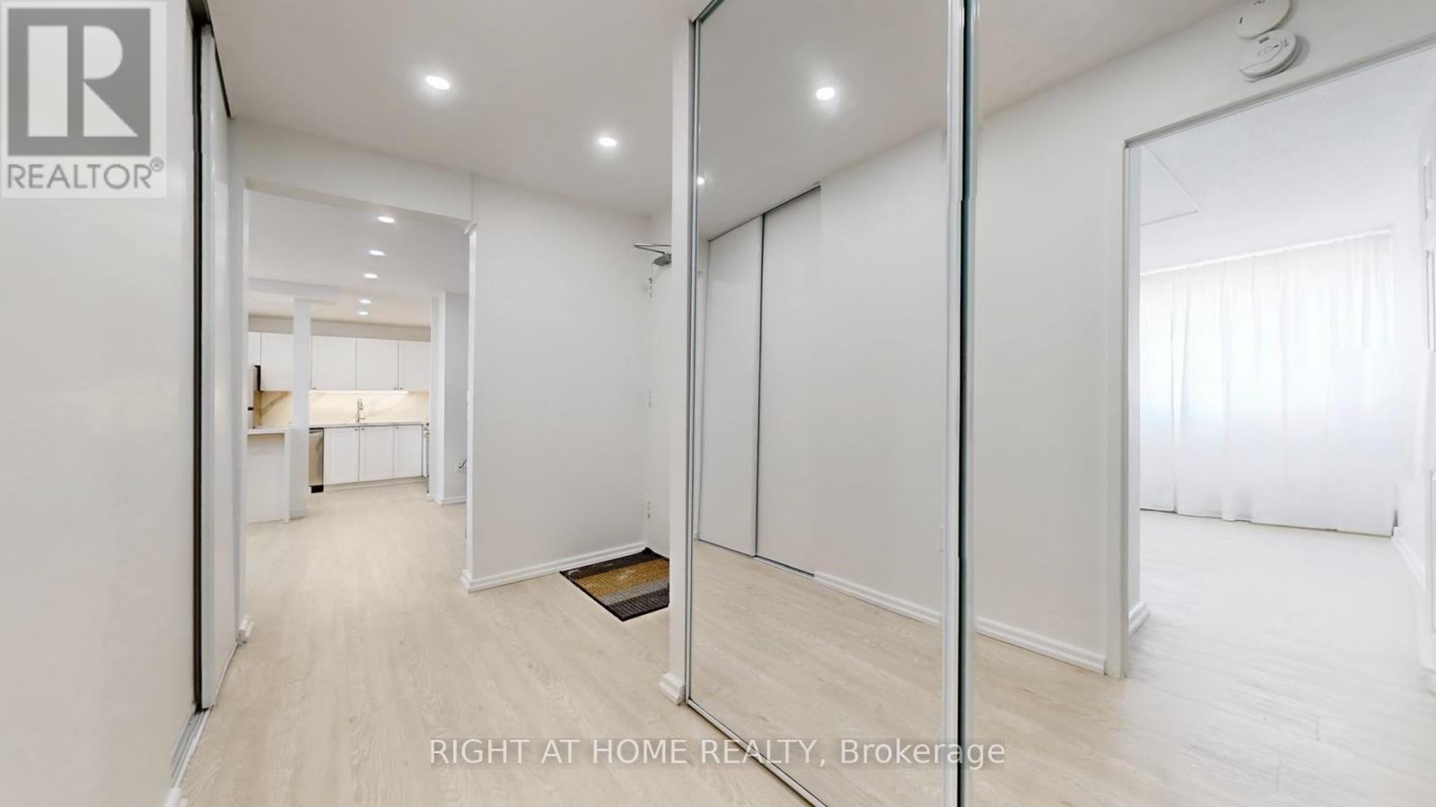 1801 - 10 Sunny Glenway, Toronto, Ontario  M3C 2Z3 - Photo 11 - C12783302