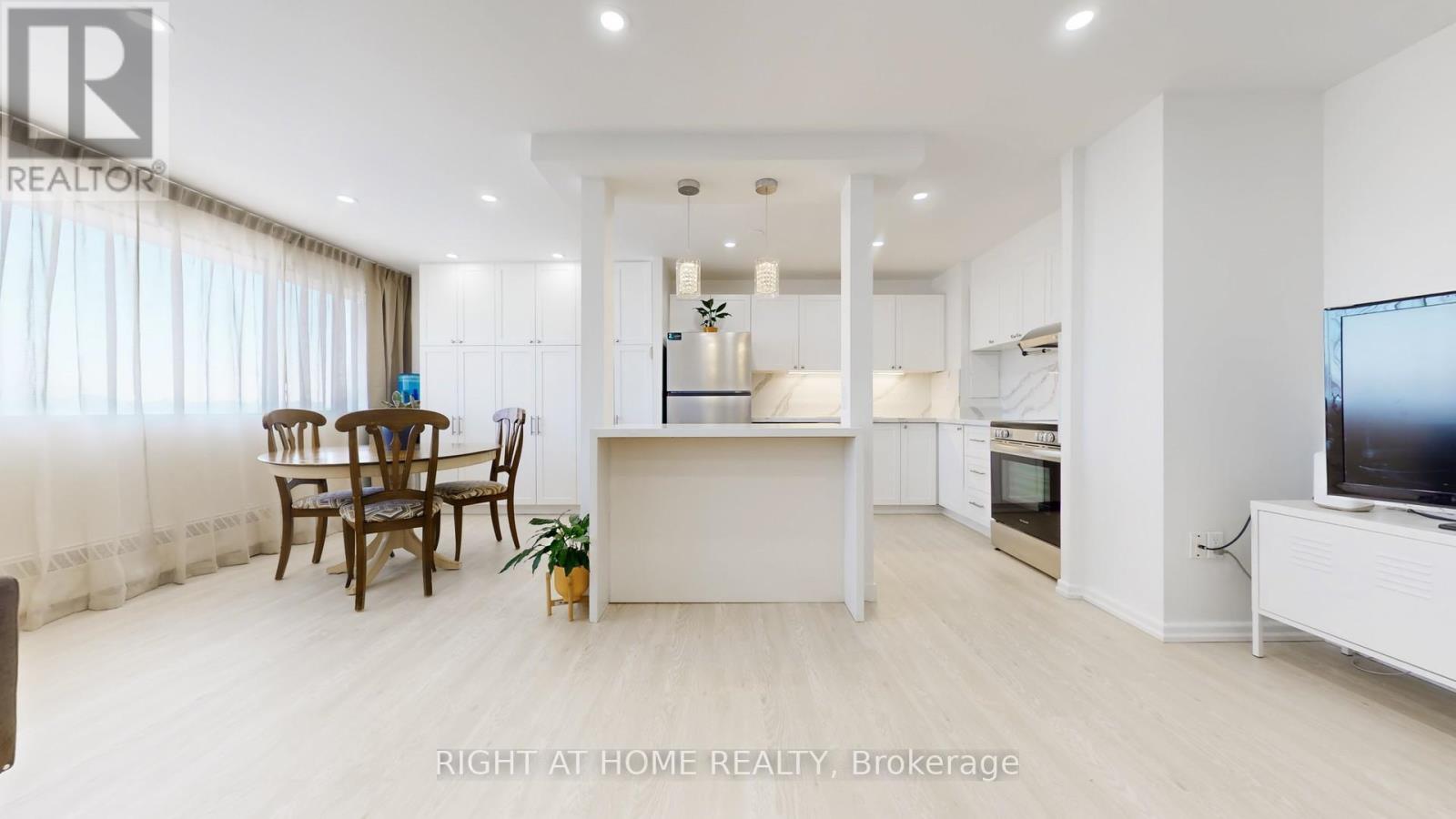 1801 - 10 Sunny Glenway, Toronto, Ontario  M3C 2Z3 - Photo 15 - C12783302