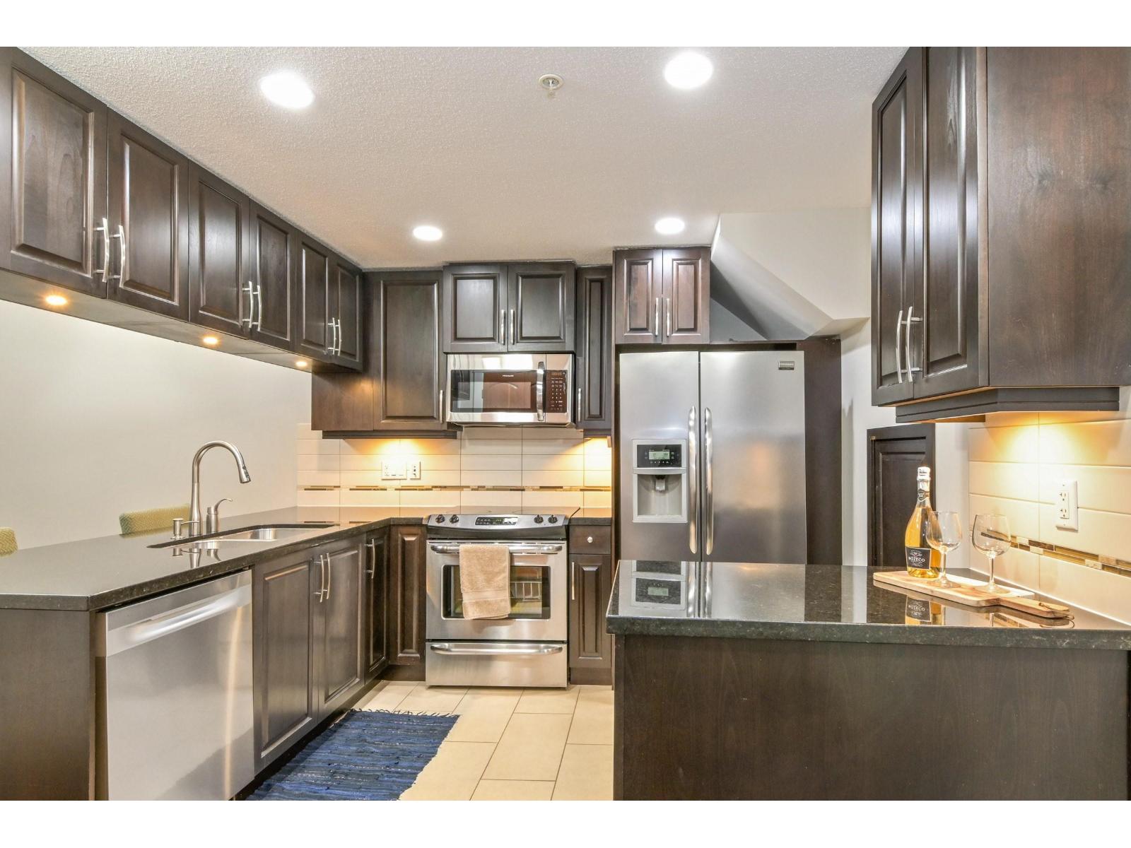 406 8328 207a Street, Langley, British Columbia  V2Y 0K5 - Photo 6 - R3089271