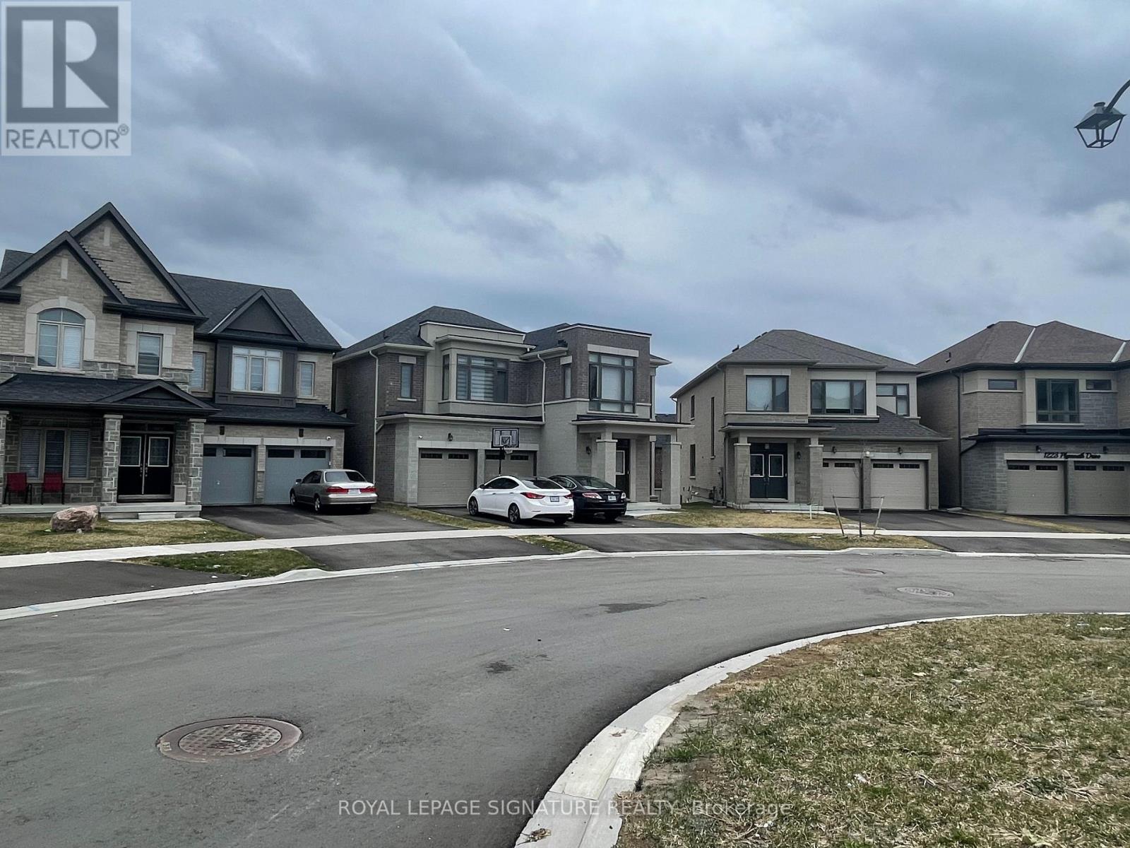 1231 Plymouth Dr. Drive, Oshawa, Ontario  L1L 0T9 - Photo 2 - E12783166