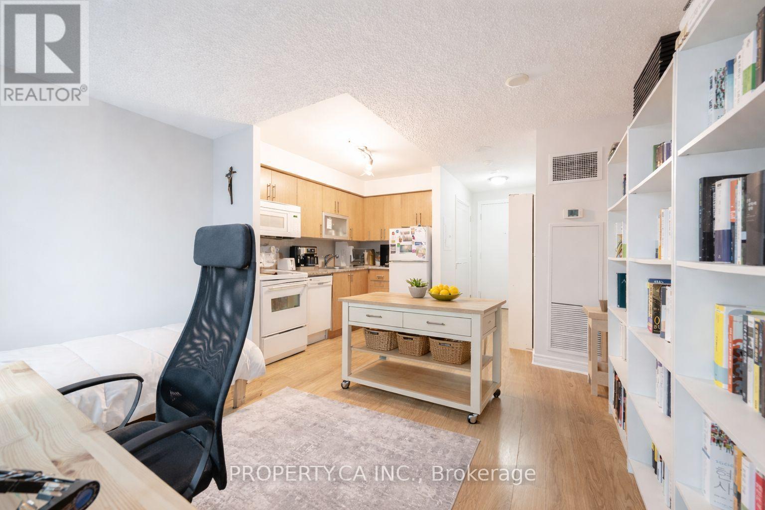 605 - 50 Town Centre Court, Toronto, Ontario  M1P 0A9 - Photo 2 - E12783296