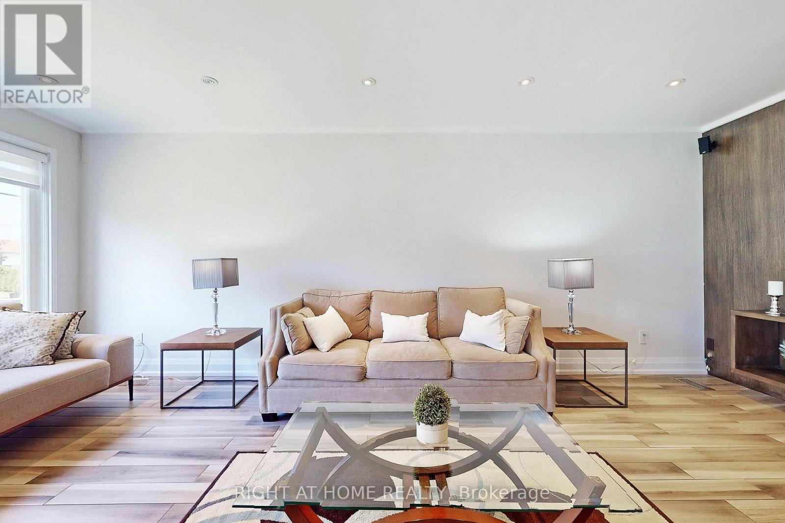 454 Alper Street, Richmond Hill, Ontario  L4C 2Z6 - Photo 12 - N12783208