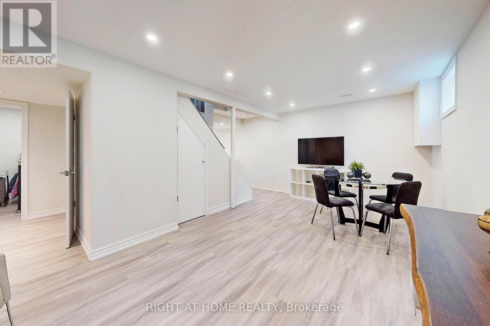 454 Alper Street, Richmond Hill, Ontario  L4C 2Z6 - Photo 15 - N12783208