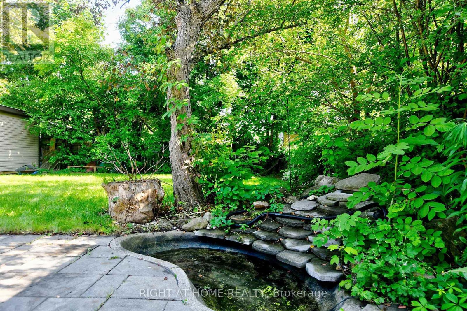 454 Alper Street, Richmond Hill, Ontario  L4C 2Z6 - Photo 8 - N12783208