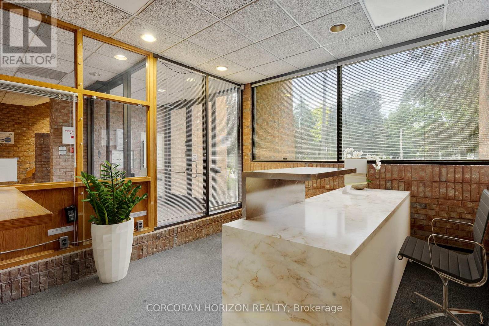 21 Dunlop Street, Richmond Hill, Ontario  L4C 2M6 - Photo 7 - N12783226