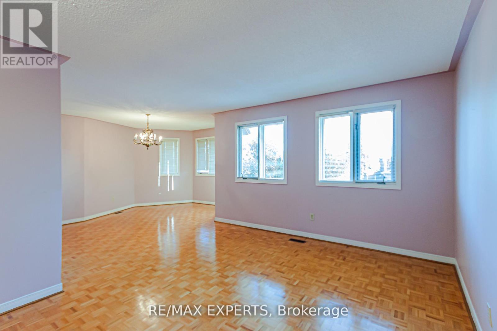 100 Nimbus Place, Vaughan, Ontario  L4L 1Z7 - Photo 16 - N12783230
