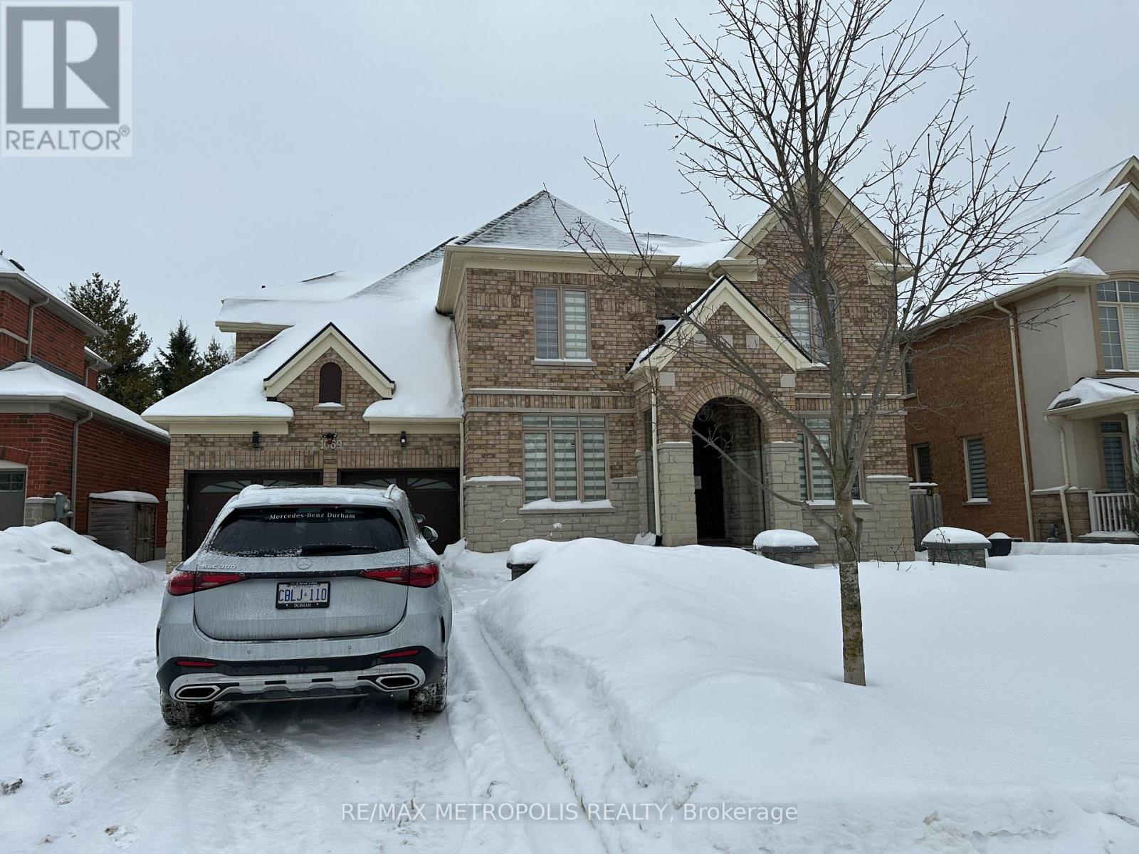 1069 Nellie Little Crescent, Newmarket, Ontario  L3X 3E3 - Photo 2 - N12783282