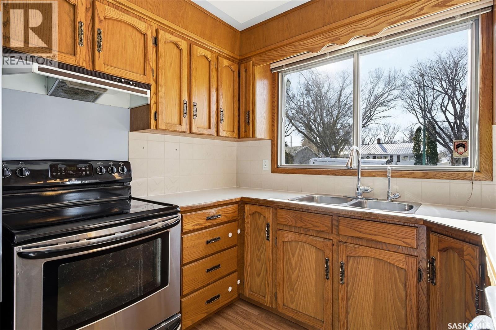 152 Woodward Avenue, Regina, Saskatchewan  S4R 3H4 - Photo 10 - SK028397