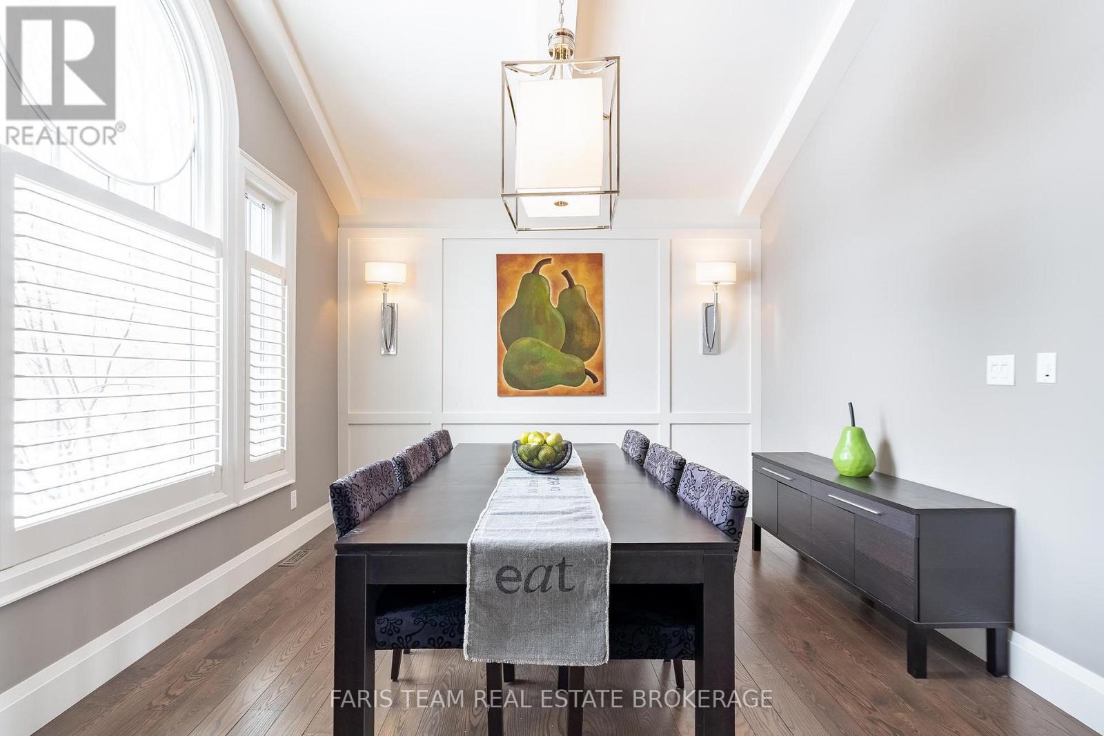 142 Mennill Drive, Springwater, Ontario  L9X 0J2 - Photo 10 - S12783244