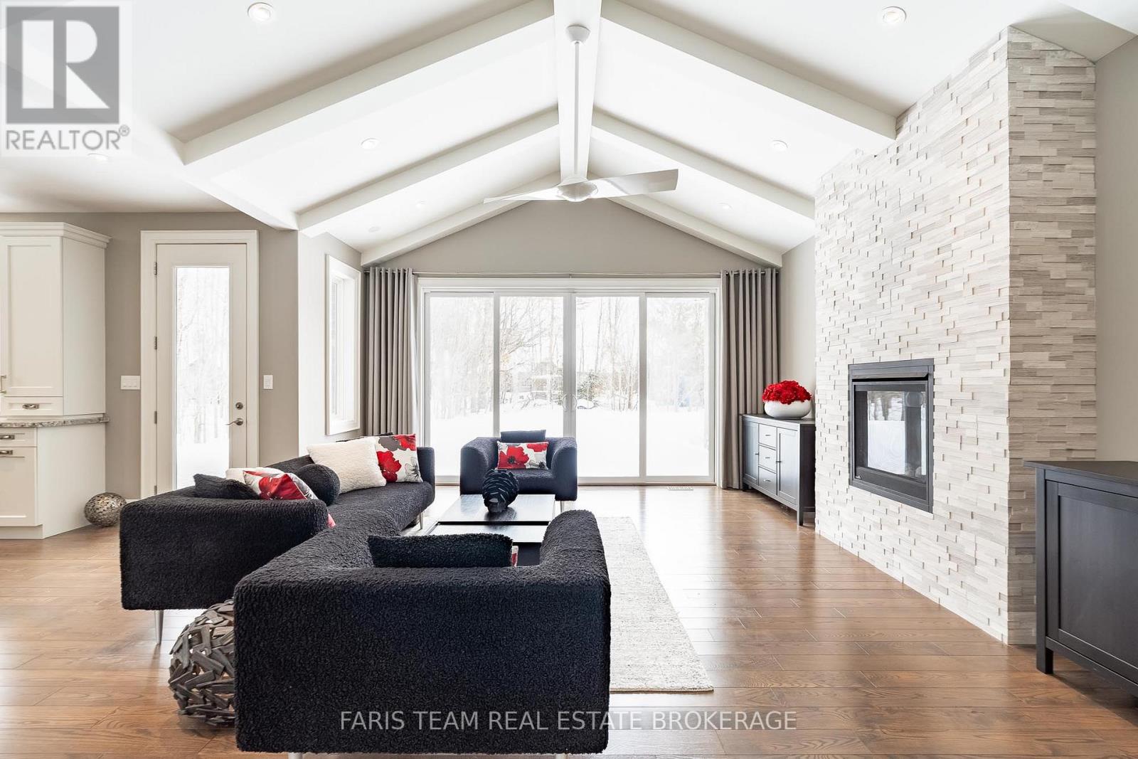 142 Mennill Drive, Springwater, Ontario  L9X 0J2 - Photo 11 - S12783244