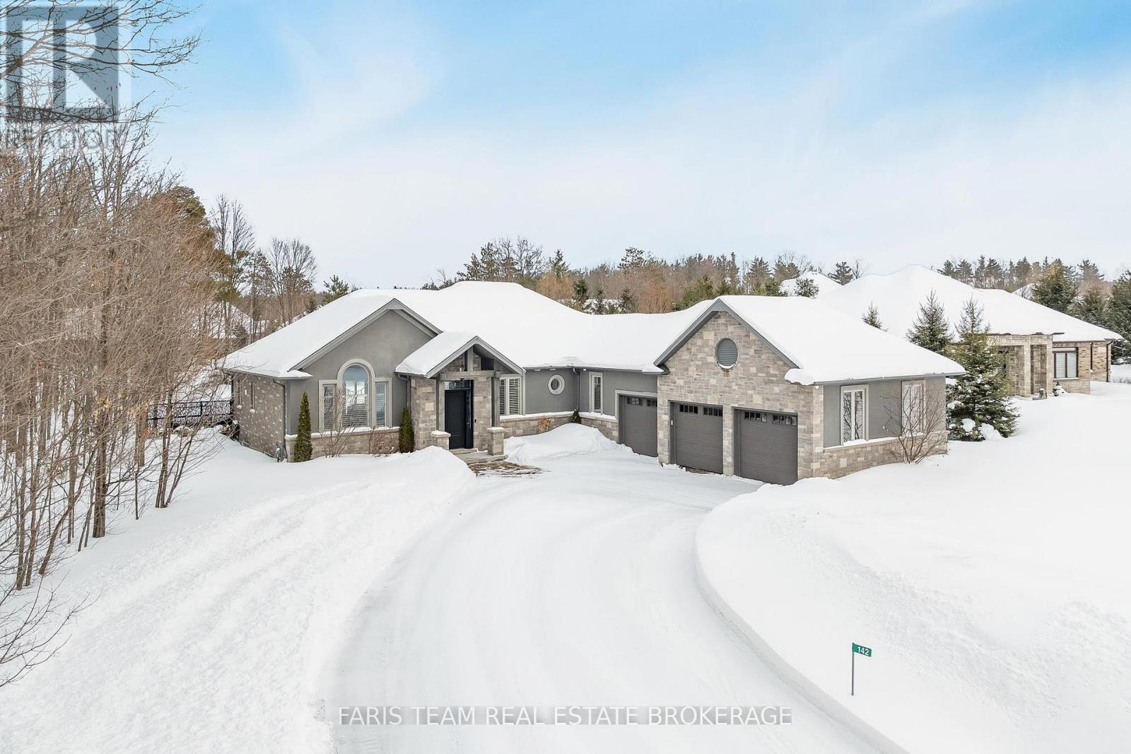 142 Mennill Drive, Springwater, Ontario  L9X 0J2 - Photo 2 - S12783244