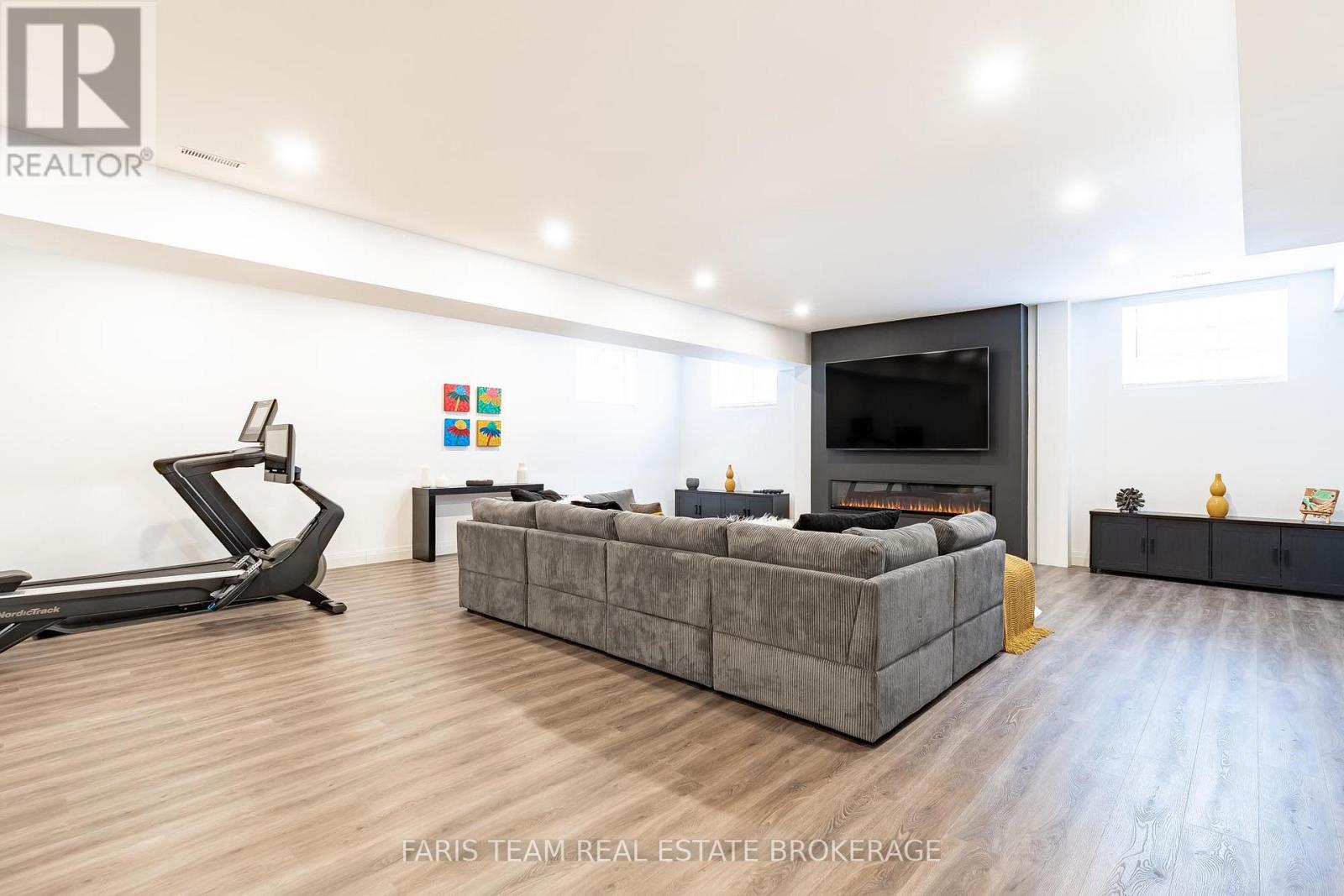 142 Mennill Drive, Springwater, Ontario  L9X 0J2 - Photo 25 - S12783244