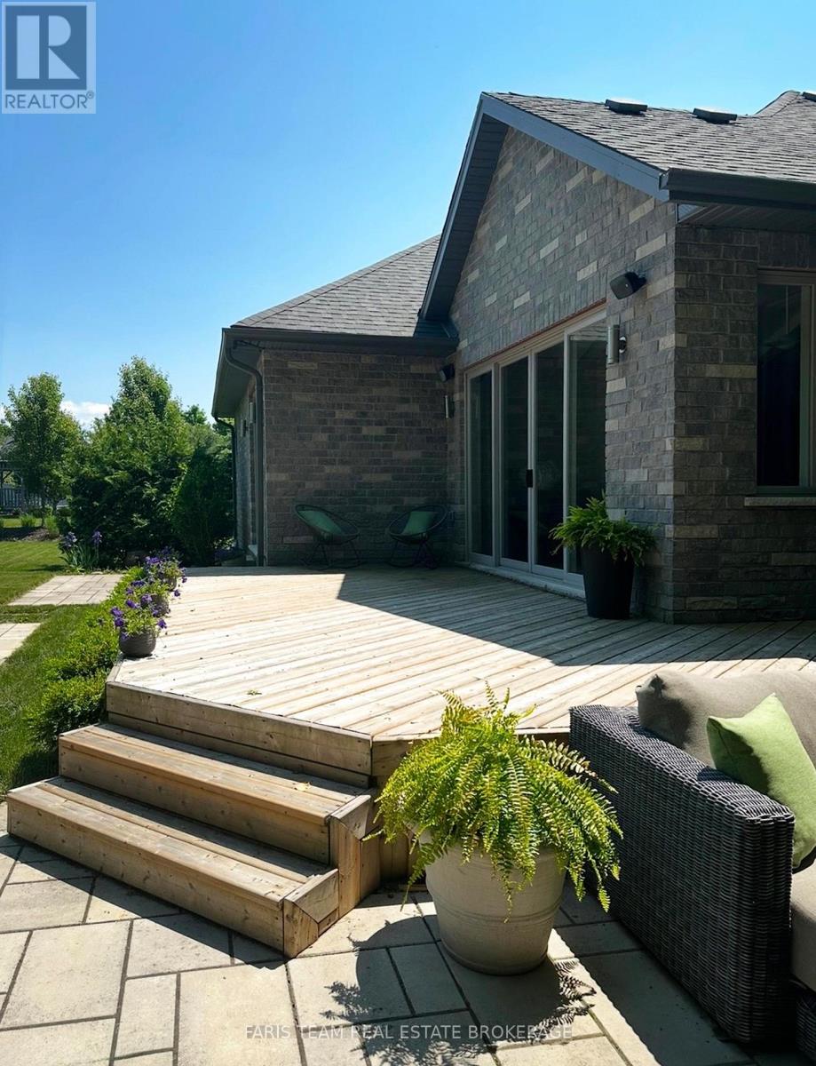 142 Mennill Drive, Springwater, Ontario  L9X 0J2 - Photo 41 - S12783244