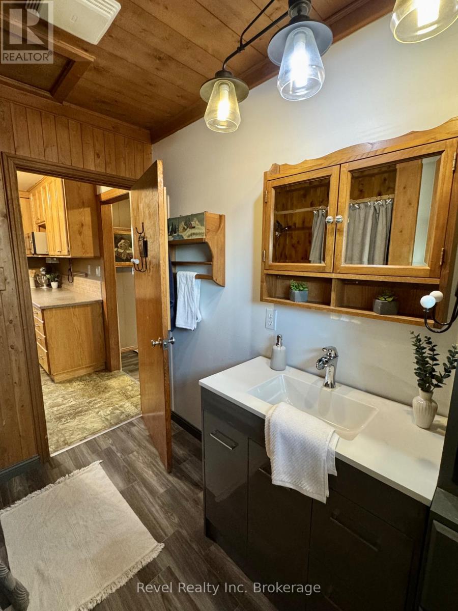 2816 Chiswick Line, Chisholm, Ontario  P0H 1Z0 - Photo 11 - X12783362