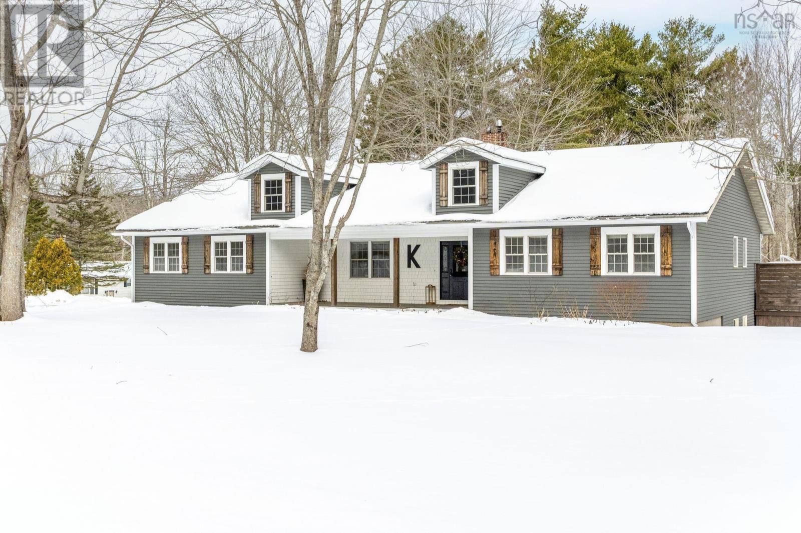 2923 Borden Street, Coldbrook, Nova Scotia  B4R 1A3 - Photo 3 - 202602642