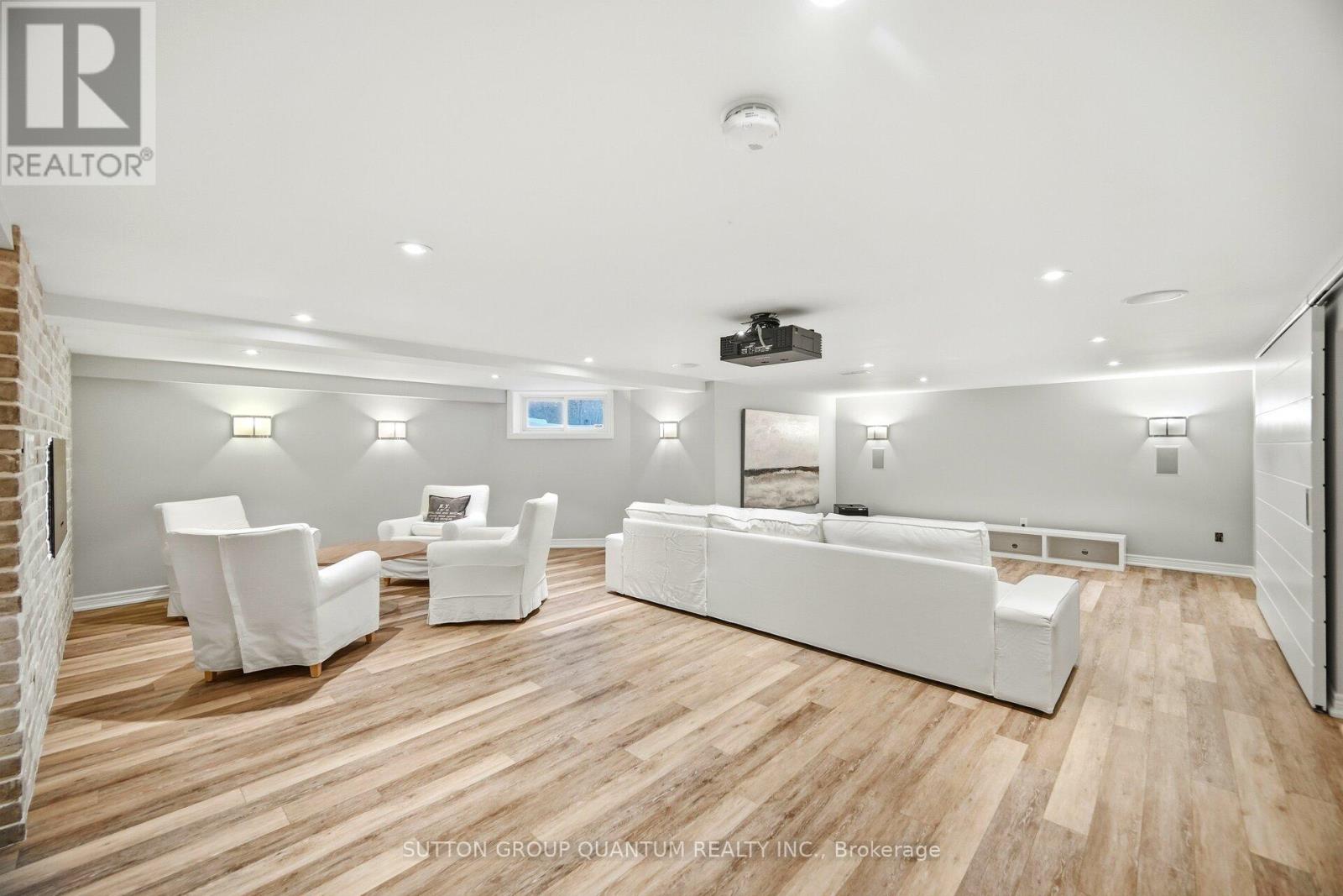 133 Mineola Road E, Mississauga, Ontario  L5G 2E7 - Photo 34 - W12783284