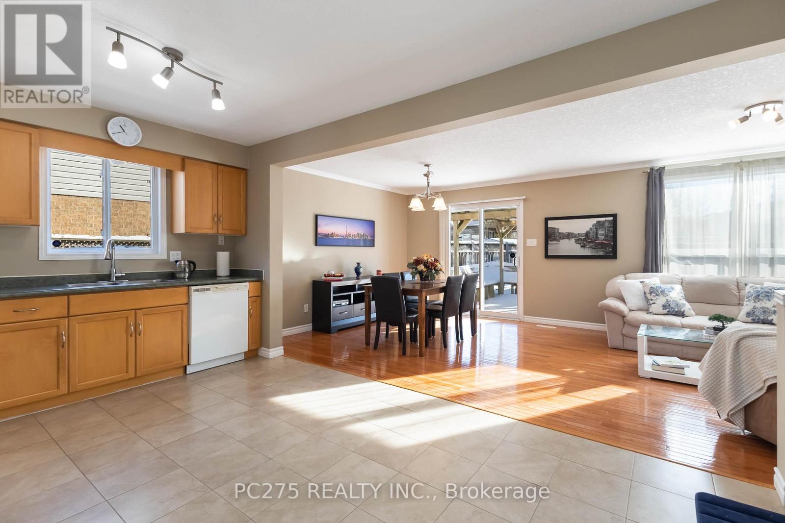 Photo 13 of 47 for 634 Ridgeview Drive