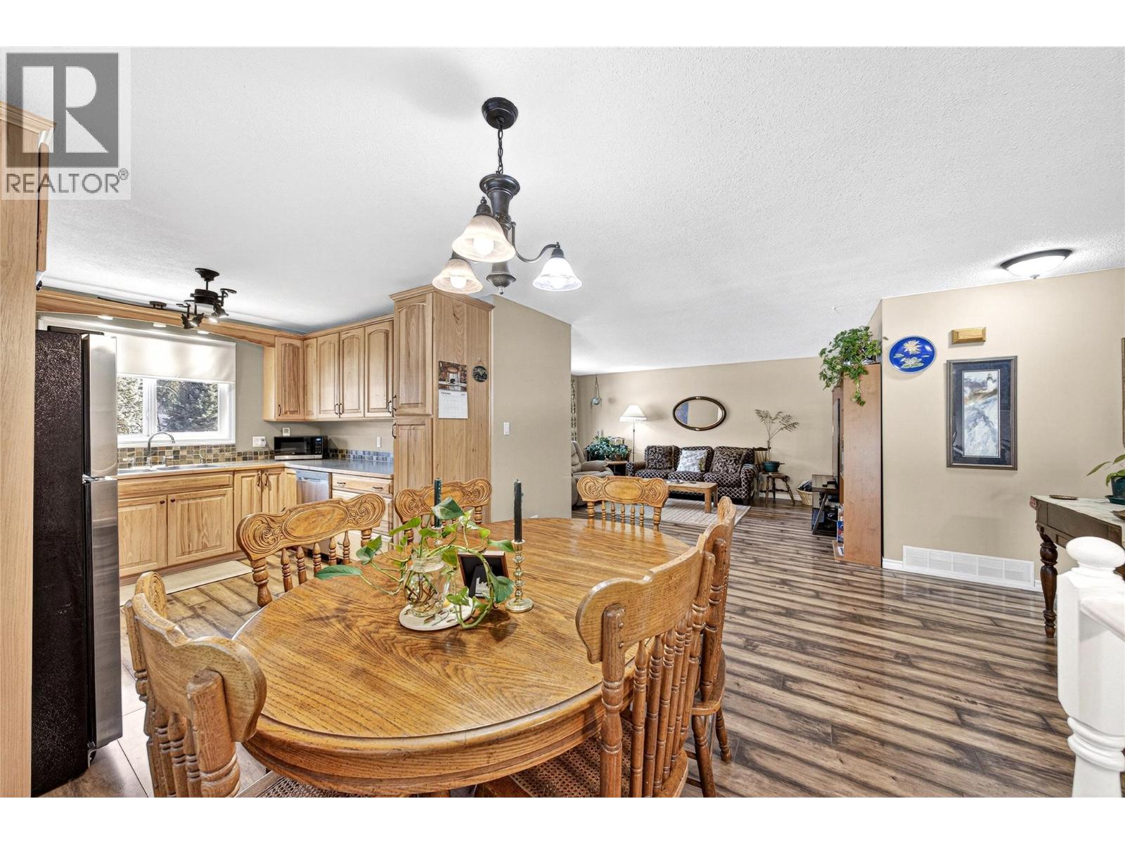 485 Engelmann Spruce Drive, Sparwood, British Columbia  V0B 2G0 - Photo 4 - 10375795