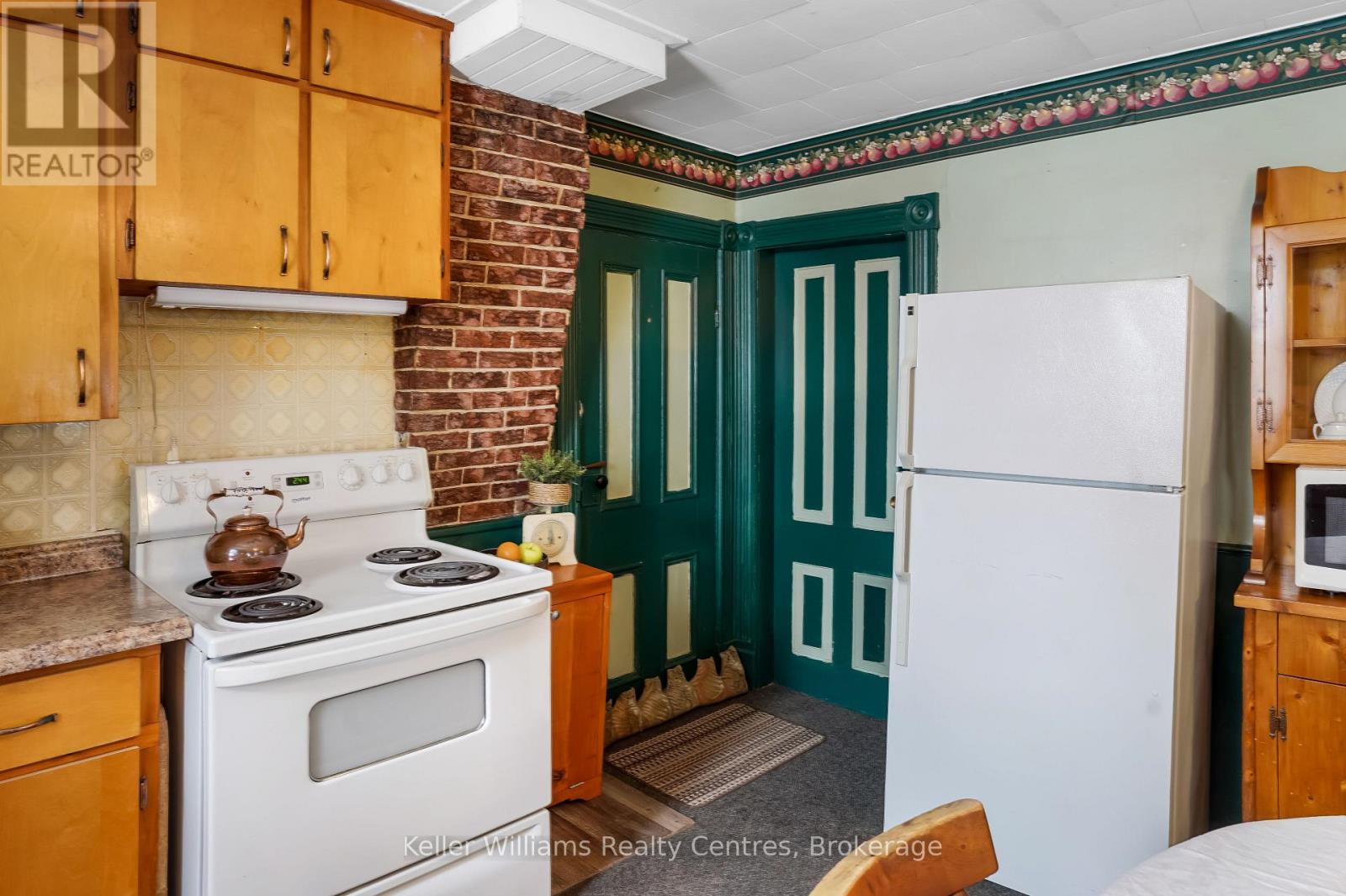 193 Division Street, South Bruce Peninsula, Ontario  N0H 2T0 - Photo 10 - X12783340