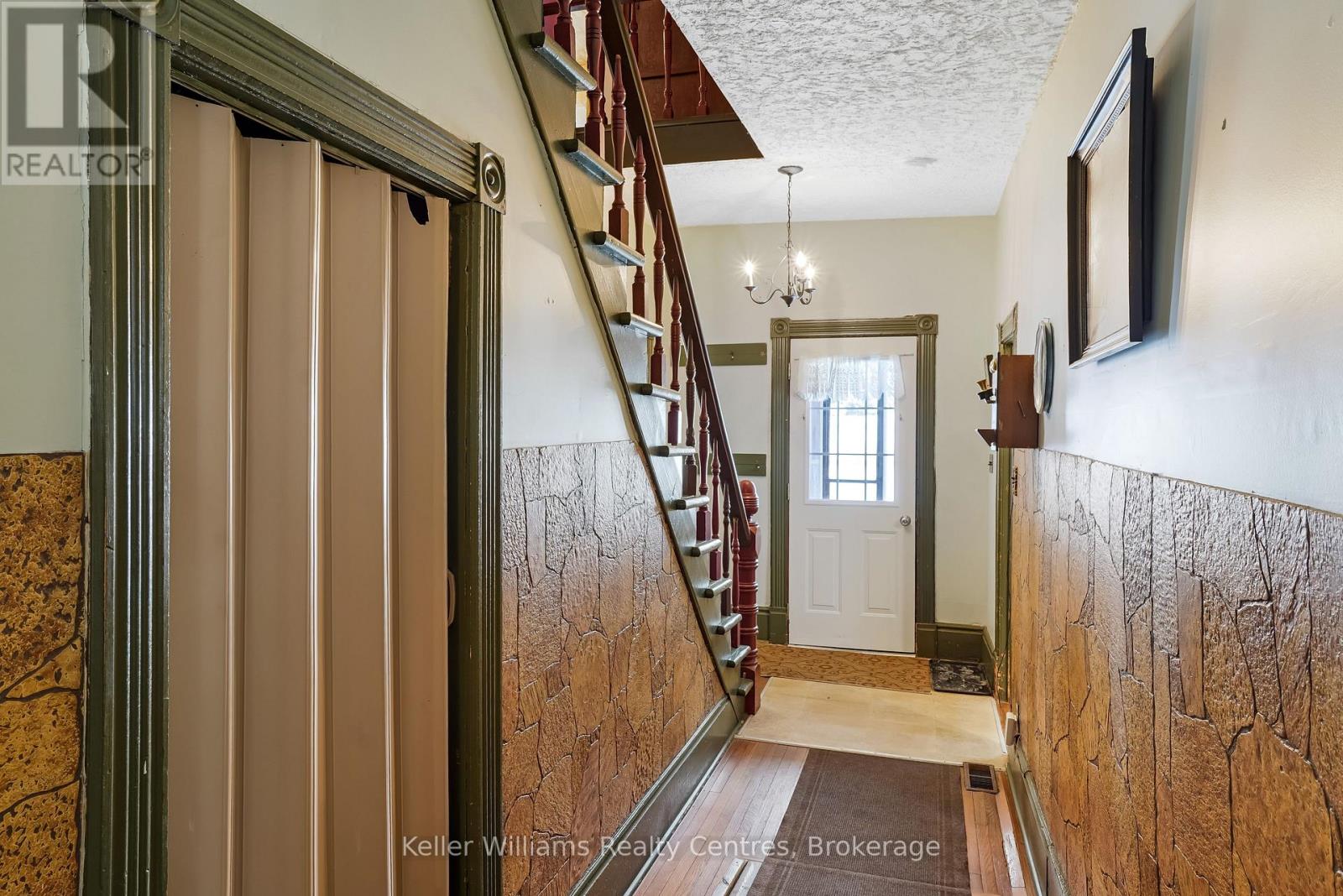 193 Division Street, South Bruce Peninsula, Ontario  N0H 2T0 - Photo 5 - X12783340