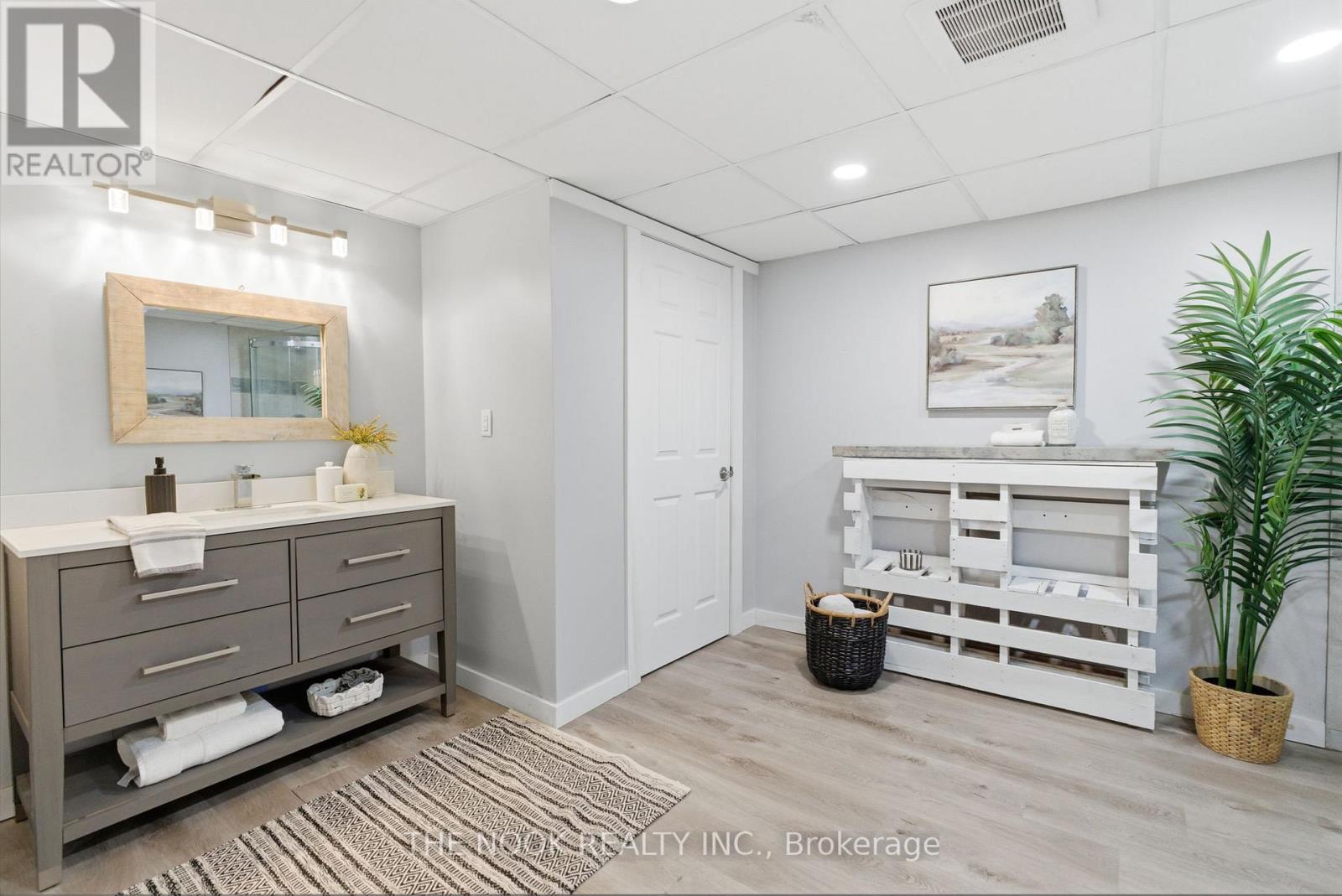 6 Sparrow Court, Kawartha Lakes, Ontario  K0M 2C0 - Photo 36 - X12783354