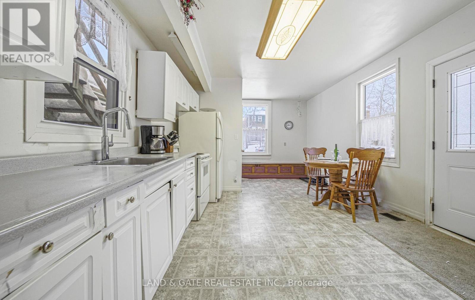 43 Mill Street S, Port Hope, Ontario  L1A 2S7 - Photo 2 - X12783378