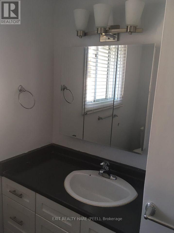 128 Ninth Avenue, Brantford, Ontario  N3S 1E7 - Photo 11 - X12783188