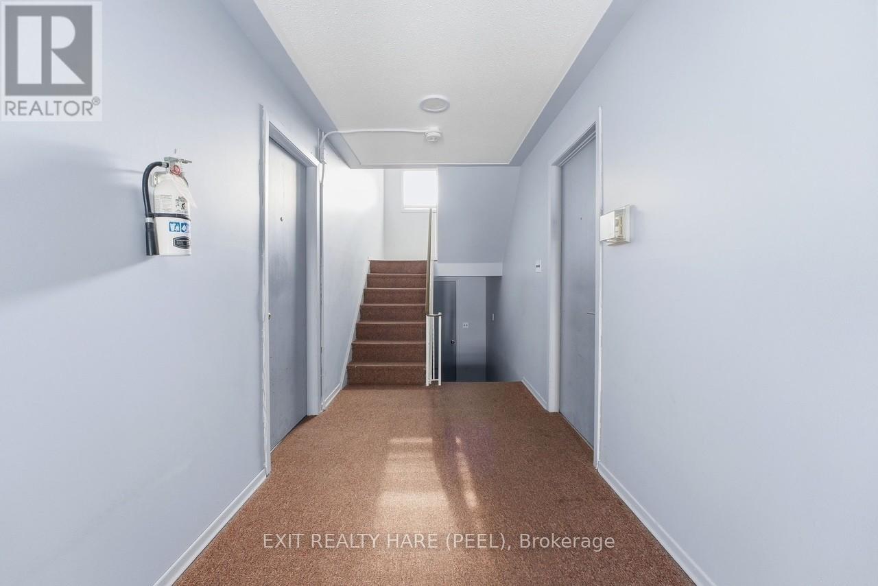 128 Ninth Avenue, Brantford, Ontario  N3S 1E7 - Photo 23 - X12783188